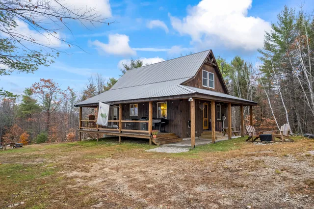 $449,000 | 92 Boot Hill Road, Fryeburg, ME 04037
