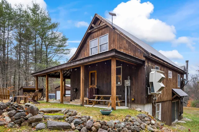 $449,000 | 92 Boot Hill Road, Fryeburg, ME 04037