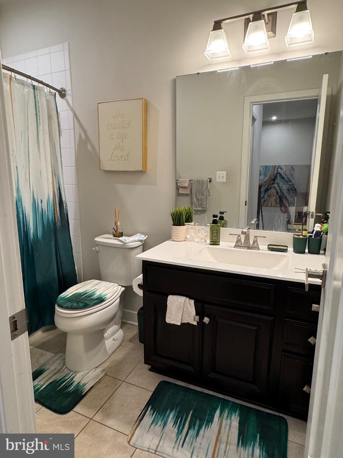 14432 Hunts Farm Road Brandywine, MD 20613 - Photo 35 of 37 Main bathroom
