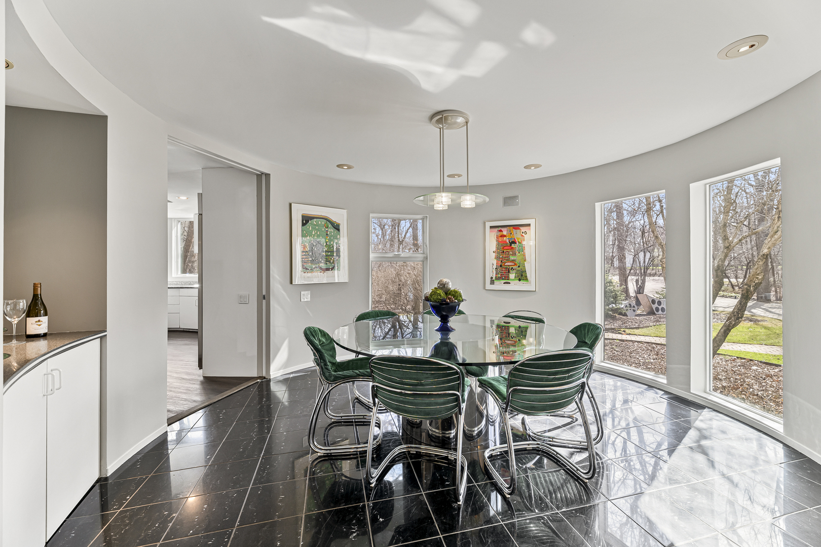 4 Dunsinane Lane Bannockburn, IL 60015 - Photo 11 of 40 a view of a dining room with furniture and wooden floor