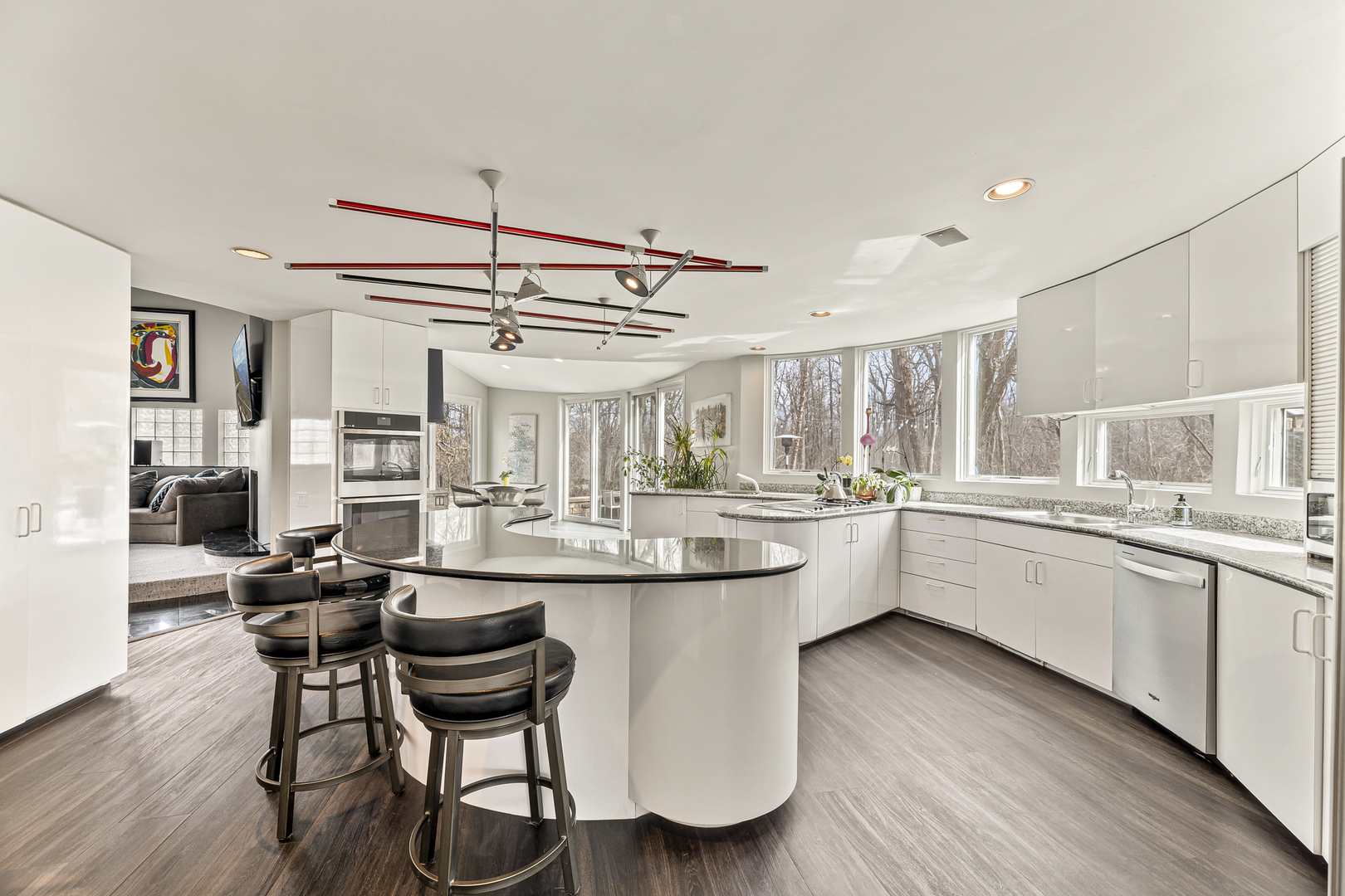 4 Dunsinane Lane Bannockburn, IL 60015 - Photo 15 of 40 a kitchen with a sink and cabinets
