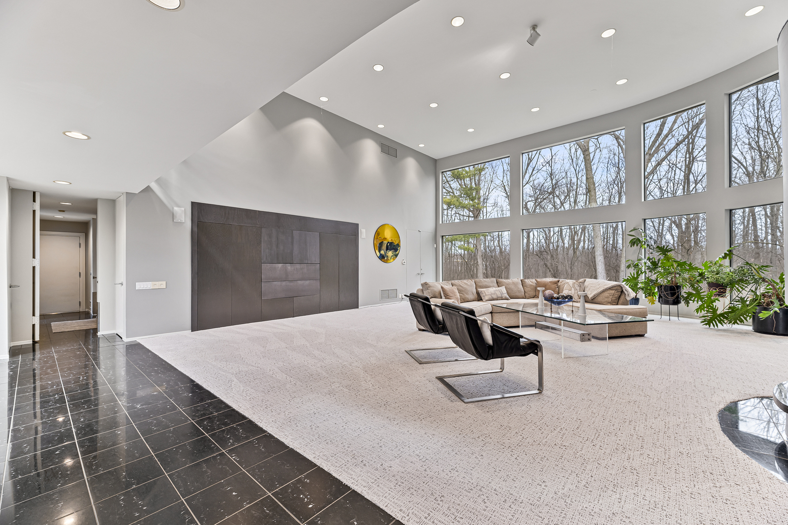 4 Dunsinane Lane Bannockburn, IL 60015 - Photo 5 of 40 a living room with furniture and a large window