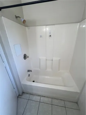 $1,195 | 705 Avenue F, Sinton, TX 78387