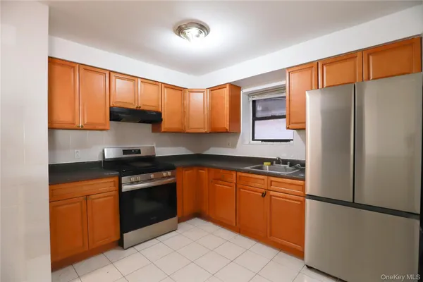 $1,898,000 | 57-32 Xenia Street | South Corona