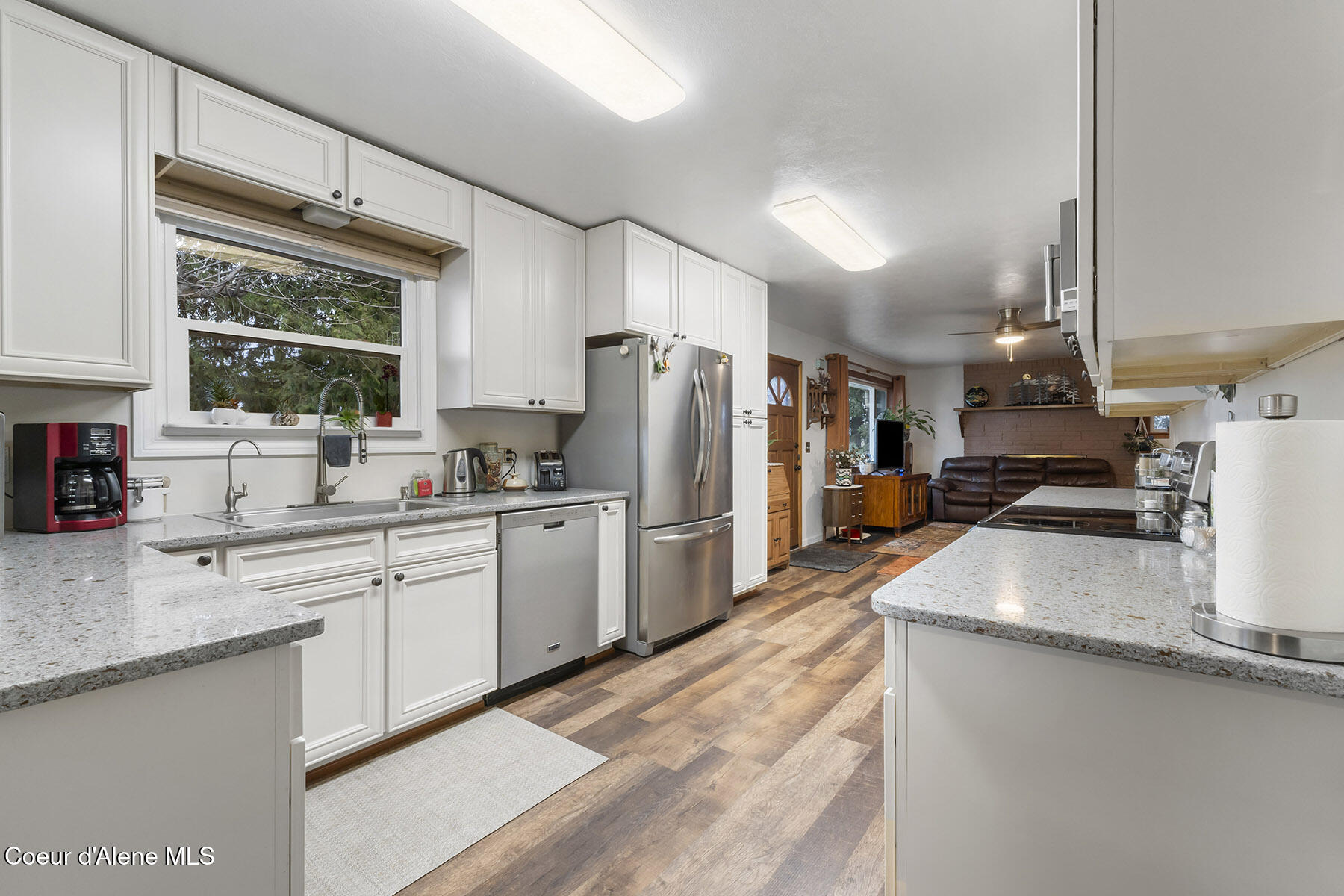 9490 North Atlas Road Hayden, ID 83835 - Photo 10 of 31 Bright Kitchen with Open Layout