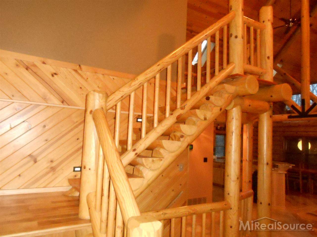 8739 Morrow Road Algonac, MI 48001 - Photo 8 of 28 31224566-7.JPG