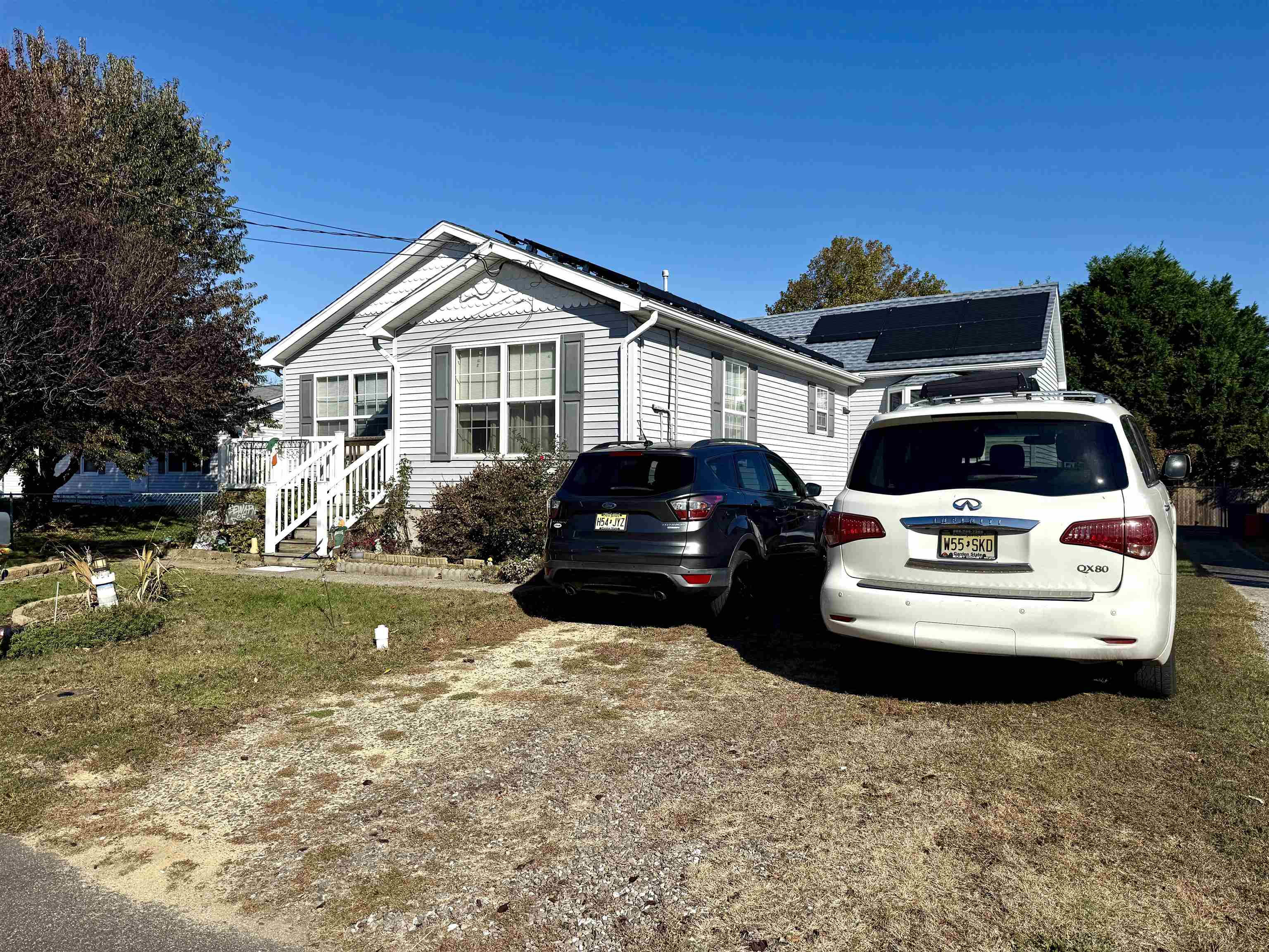 4 Rutledge Avenue Del Haven, NJ 08251 - Photo 2 of 21 a front view of a house with a yard