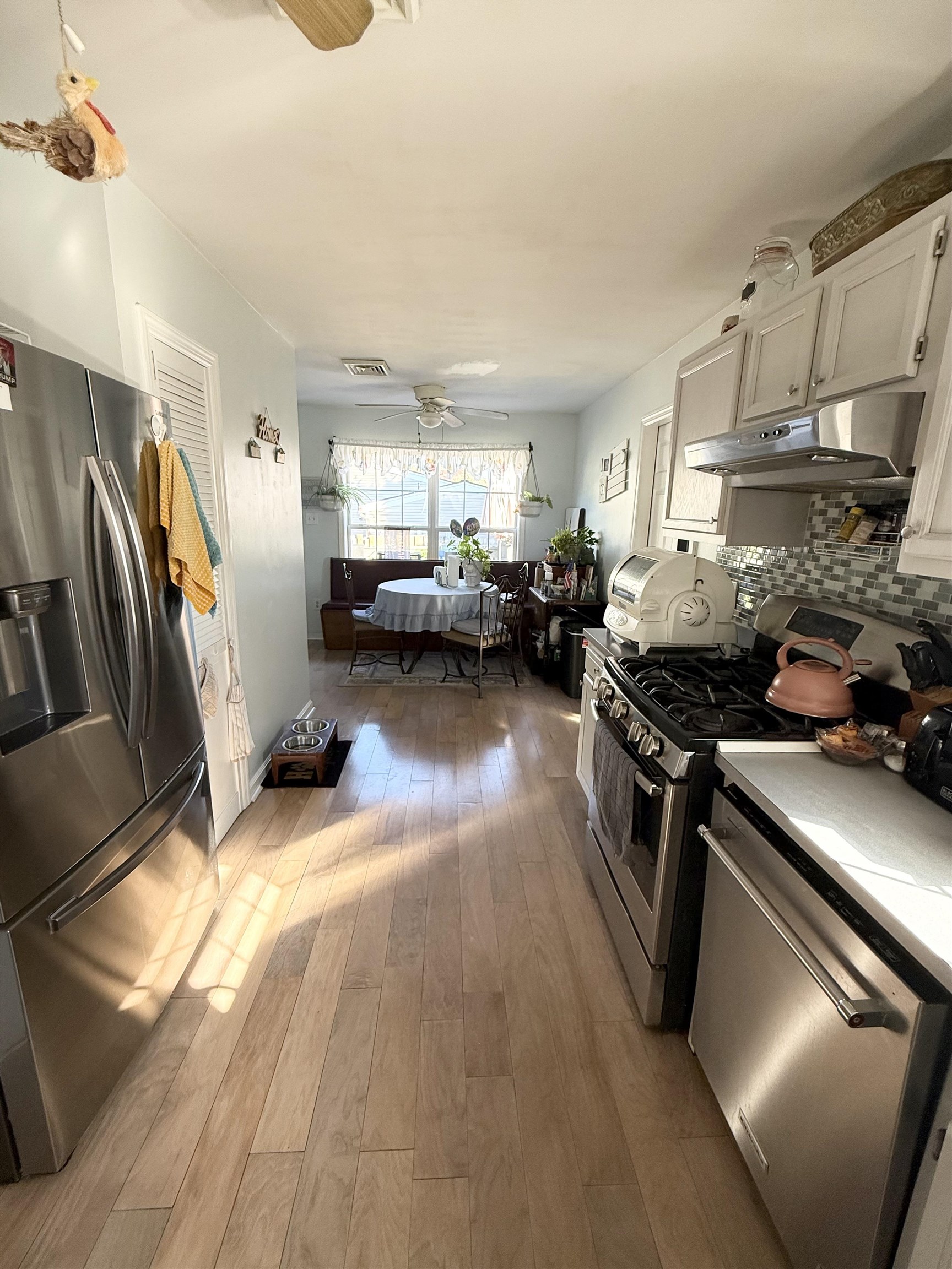 4 Rutledge Avenue Del Haven, NJ 08251 - Photo 6 of 21 a kitchen with sink refrigerator and stove