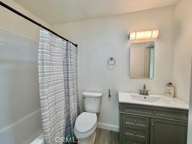 1370 Springfield Street, Unit C Upland, CA 91786 - Photo 9 of 18 Beautiful Full ajck & Jill bathroom with access to bedroom & hallway.