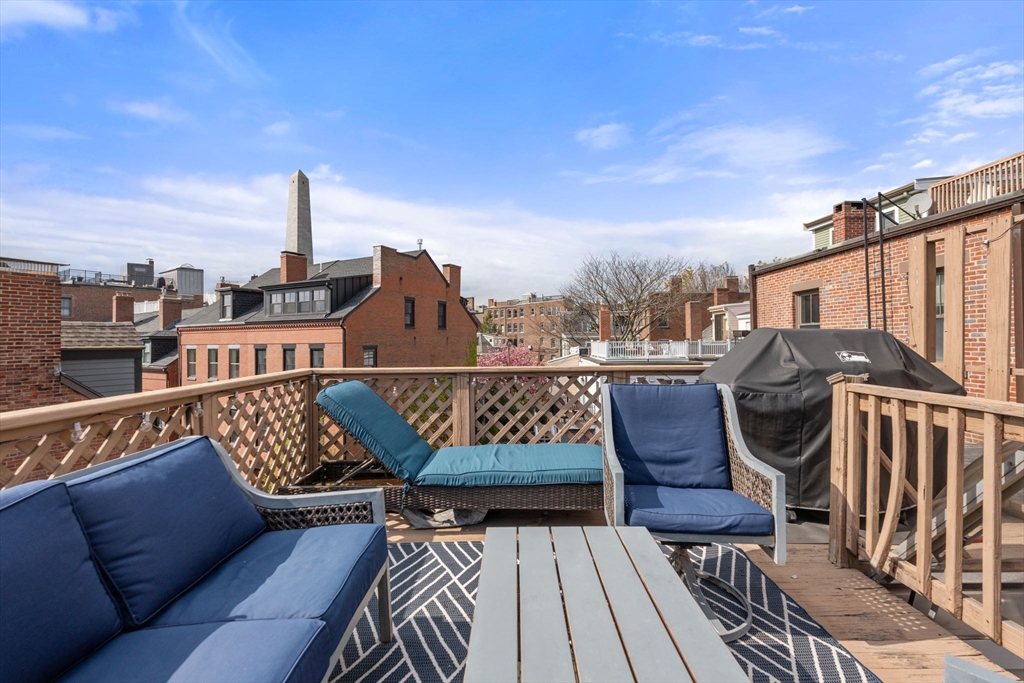 40 Chestnut Street, Unit 2 Boston, MA 02129 - Photo 19 of 26