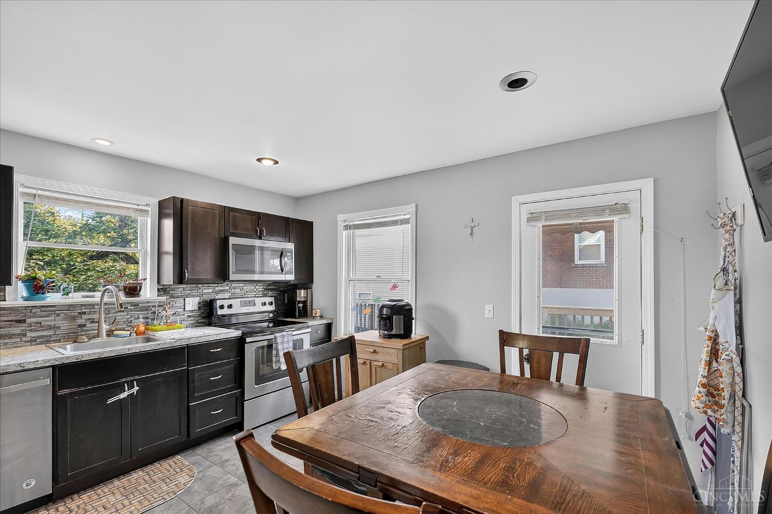 3678 Paramount Ridge Lane Cincinnati, OH 45247 - Photo 27 of 48 Gallery Image 27