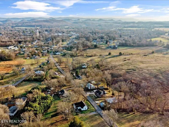 $220,000 | 307 North Niota Road, Englewood, TN 37329