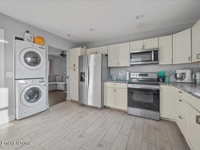 $220,000 | 307 North Niota Road, Englewood, TN 37329