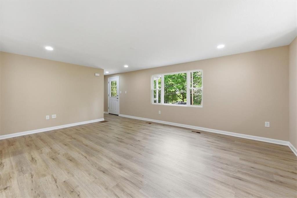162 Foxwood Road Coraopolis, PA 15108 - Photo 5 of 42