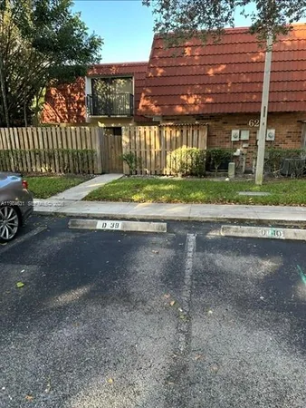 $2,700 | 713 Northwest 99th Circle, Plantation, FL 33324