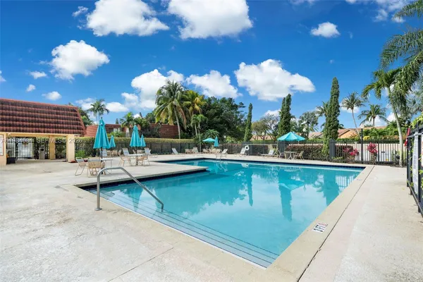 $2,700 | 713 Northwest 99th Circle, Plantation, FL 33324