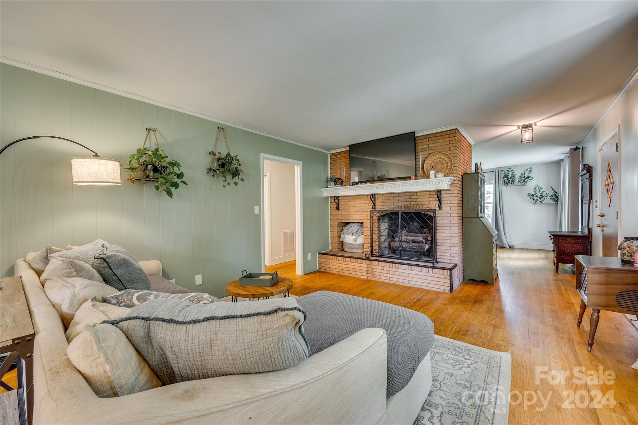 588 Gum Branch Road Charlotte, NC 28214 - Photo 6 of 38 Gallery Image 6