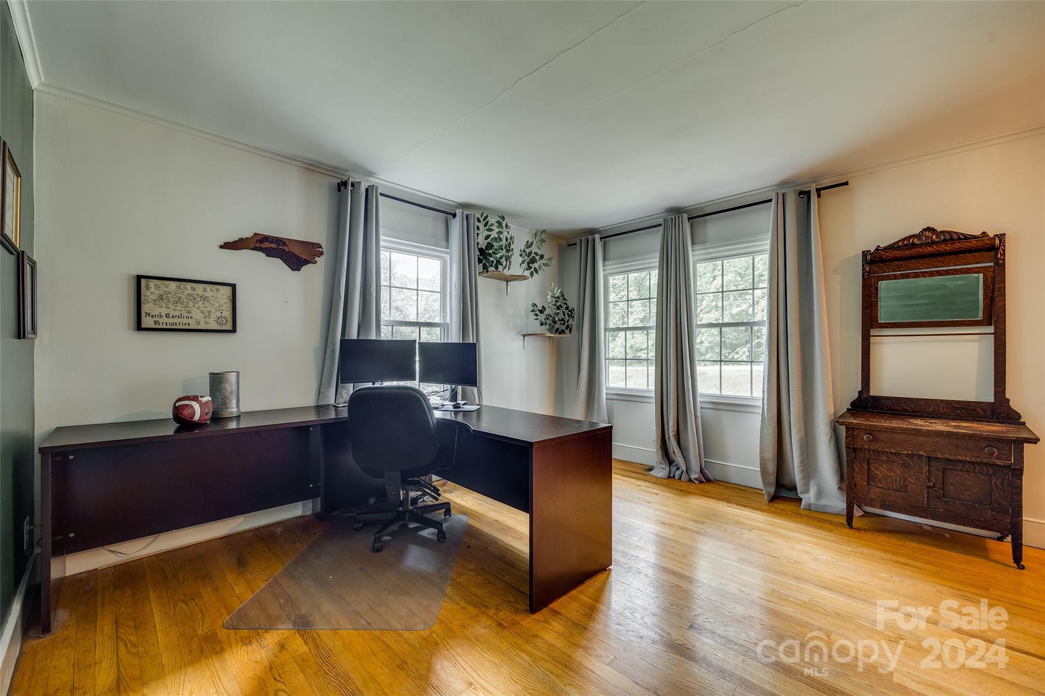 588 Gum Branch Road Charlotte, NC 28214 - Photo 8 of 38 Gallery Image 8
