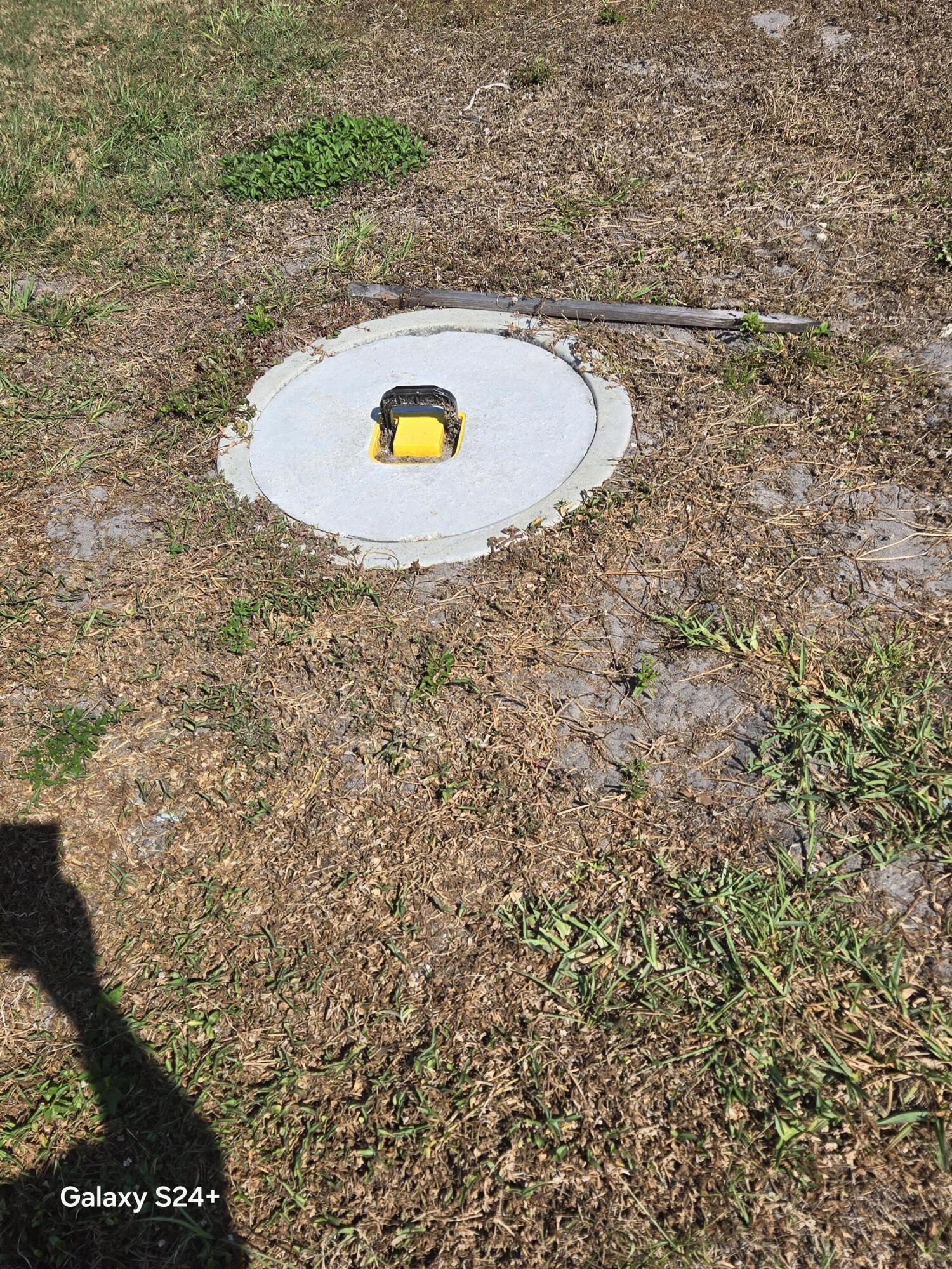 4258 Coconut Road Lake Worth, FL 33461 - Photo 12 of 14 a view of a jacuzzi