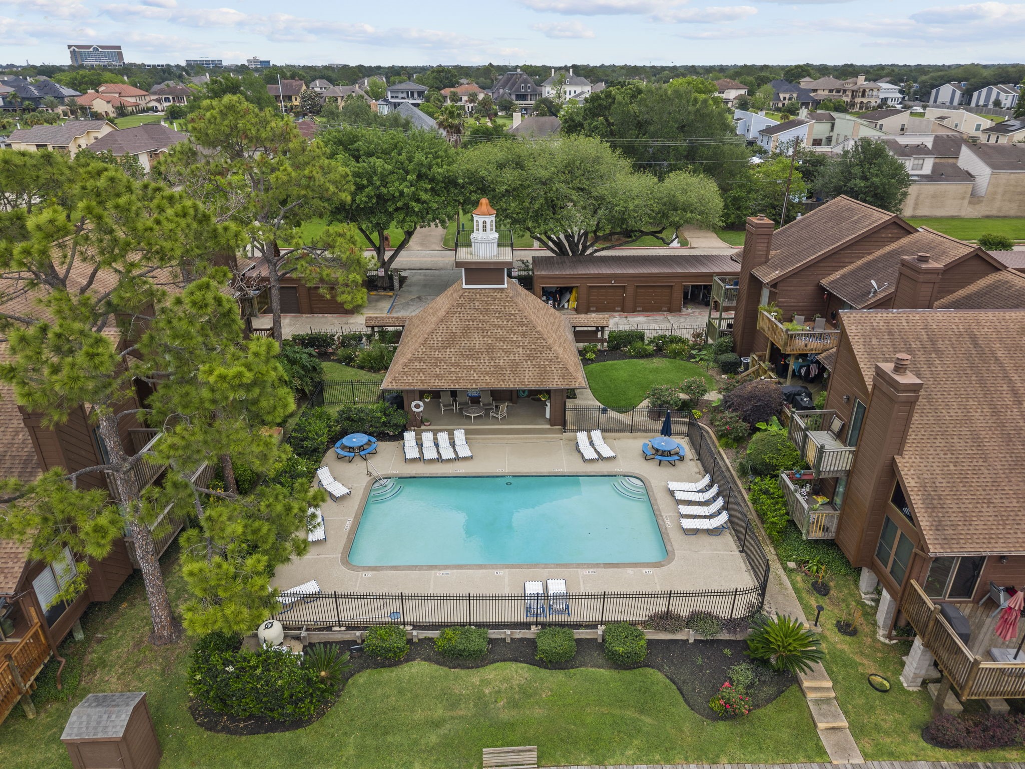659 Davis Road League City, TX 77573 - Photo 3 of 29 Neighborhood Pool