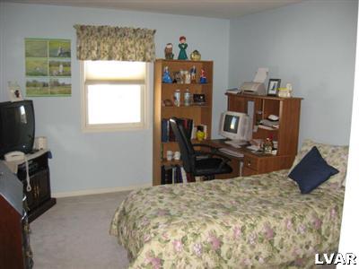 827 Atlas Road Northampton, PA 18067 - Photo 8 of 9 Gallery Image 8