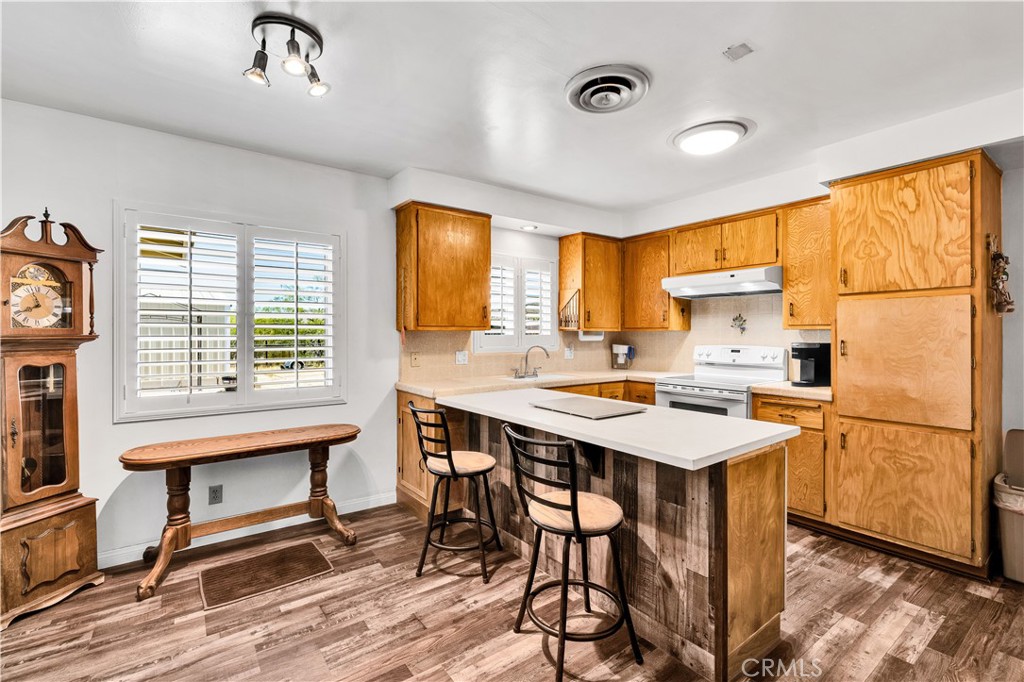 7599 Joshua Lane Yucca Valley, CA 92284 - Photo 14 of 43