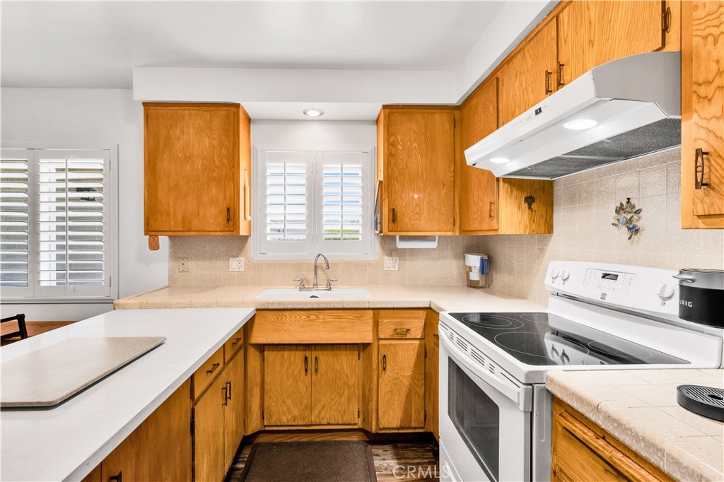 7599 Joshua Lane Yucca Valley, CA 92284 - Photo 17 of 43