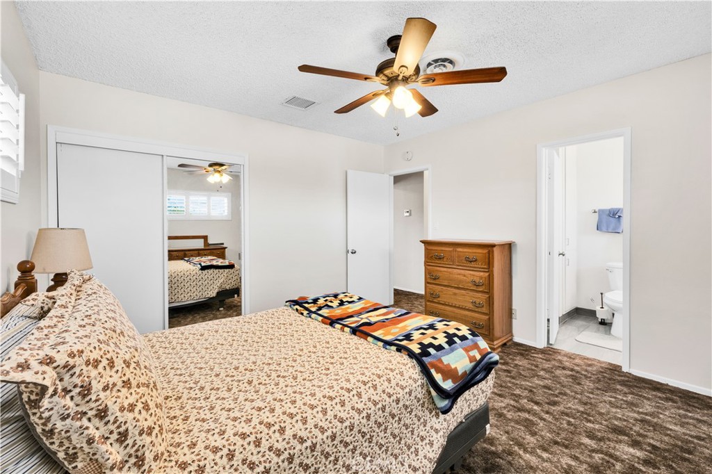 7599 Joshua Lane Yucca Valley, CA 92284 - Photo 24 of 43