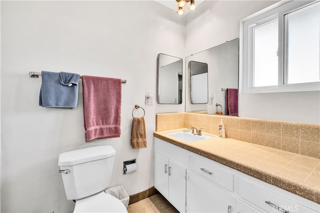 7599 Joshua Lane Yucca Valley, CA 92284 - Photo 25 of 43