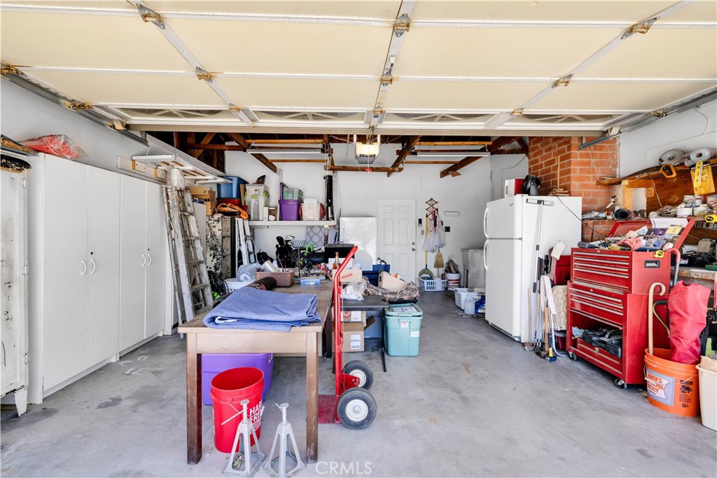 7599 Joshua Lane Yucca Valley, CA 92284 - Photo 36 of 43