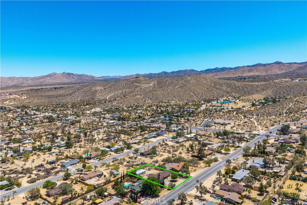 7599 Joshua Lane Yucca Valley, CA 92284 - Photo 39 of 43
