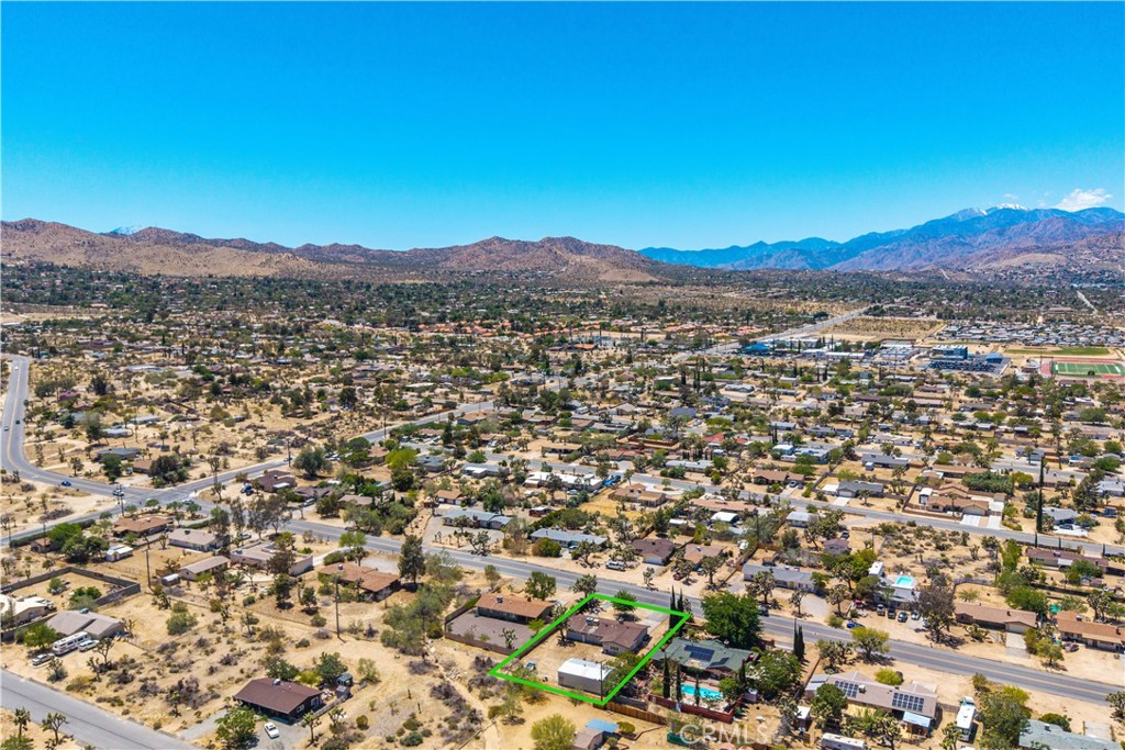 7599 Joshua Lane Yucca Valley, CA 92284 - Photo 40 of 43
