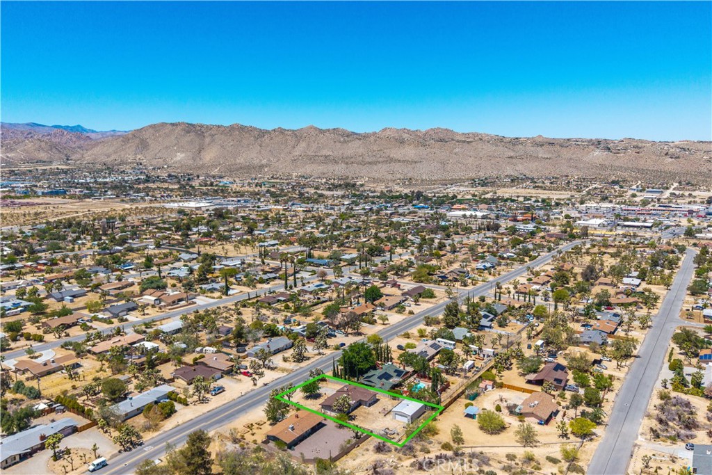 7599 Joshua Lane Yucca Valley, CA 92284 - Photo 41 of 43