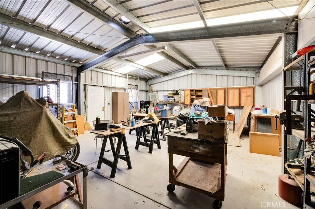 7599 Joshua Lane Yucca Valley, CA 92284 - Photo 5 of 43