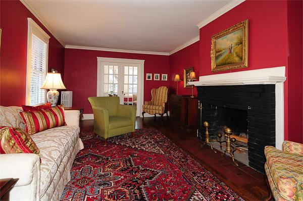 409 Weston Road Wellesley, MA 02482 - Photo 3 of 17 Gallery Image 3