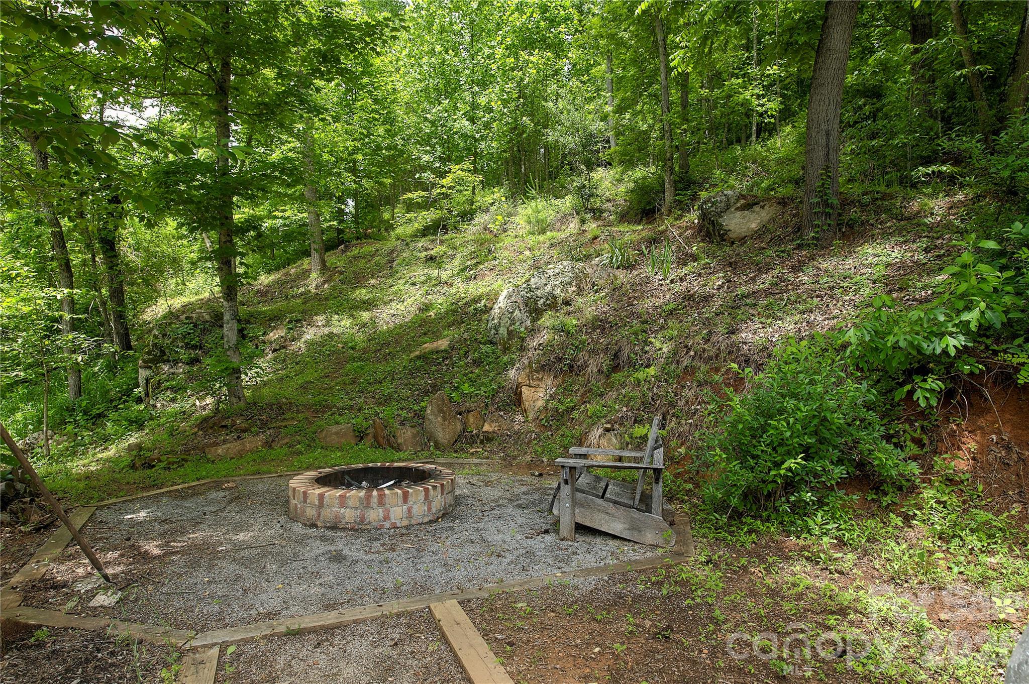 2825 Harrell Hill Road Bakersville, NC 28705 - Photo 24 of 39