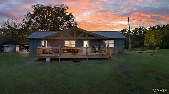 $289,000 | 590 Neff Road, Leasburg, MO 65535