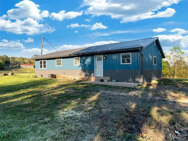 $289,000 | 590 Neff Road, Leasburg, MO 65535