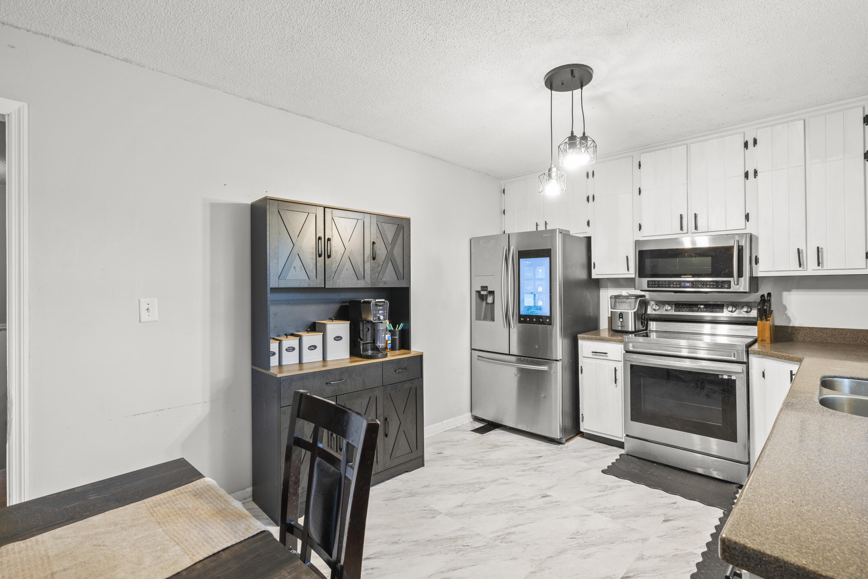 1076 Carol Jean Trail, Unit 22 Hixson, TN 37343 - Photo 12 of 32 Kitchen