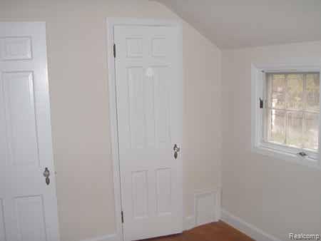 3556 Cumberland Road Berkley, MI 48072 - Photo 18 of 18 PB040050AX