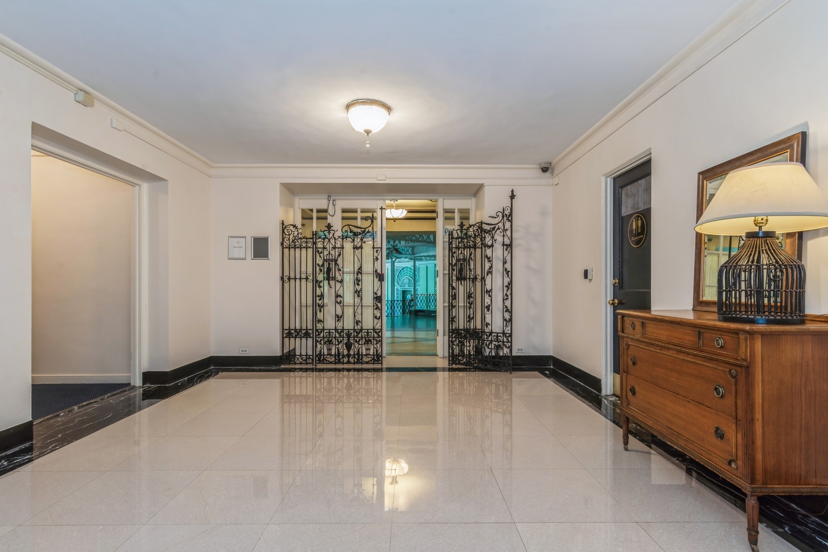 5555 North Sheridan Road, Unit 130 Chicago, IL 60640 - Photo 22 of 23