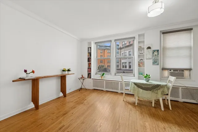 $158,000 | 5555 North Sheridan Road, Unit 130, Chicago, IL 60640