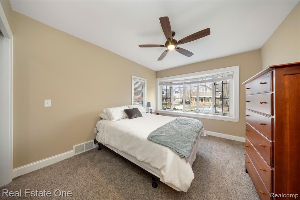 421 North Castell Avenue Rochester, MI 48307 - Photo 21 of 50