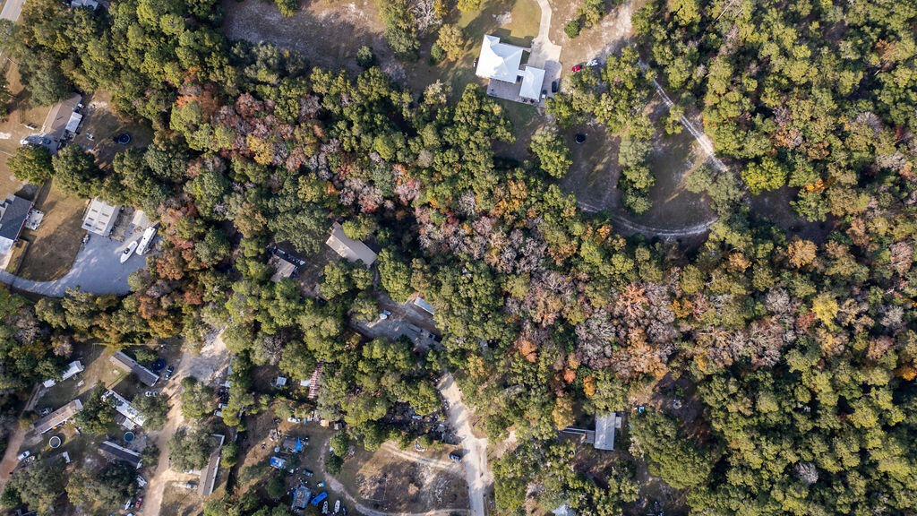 72 April Court Freeport, FL 32439 - Photo 2 of 15 a view of a house with a tree