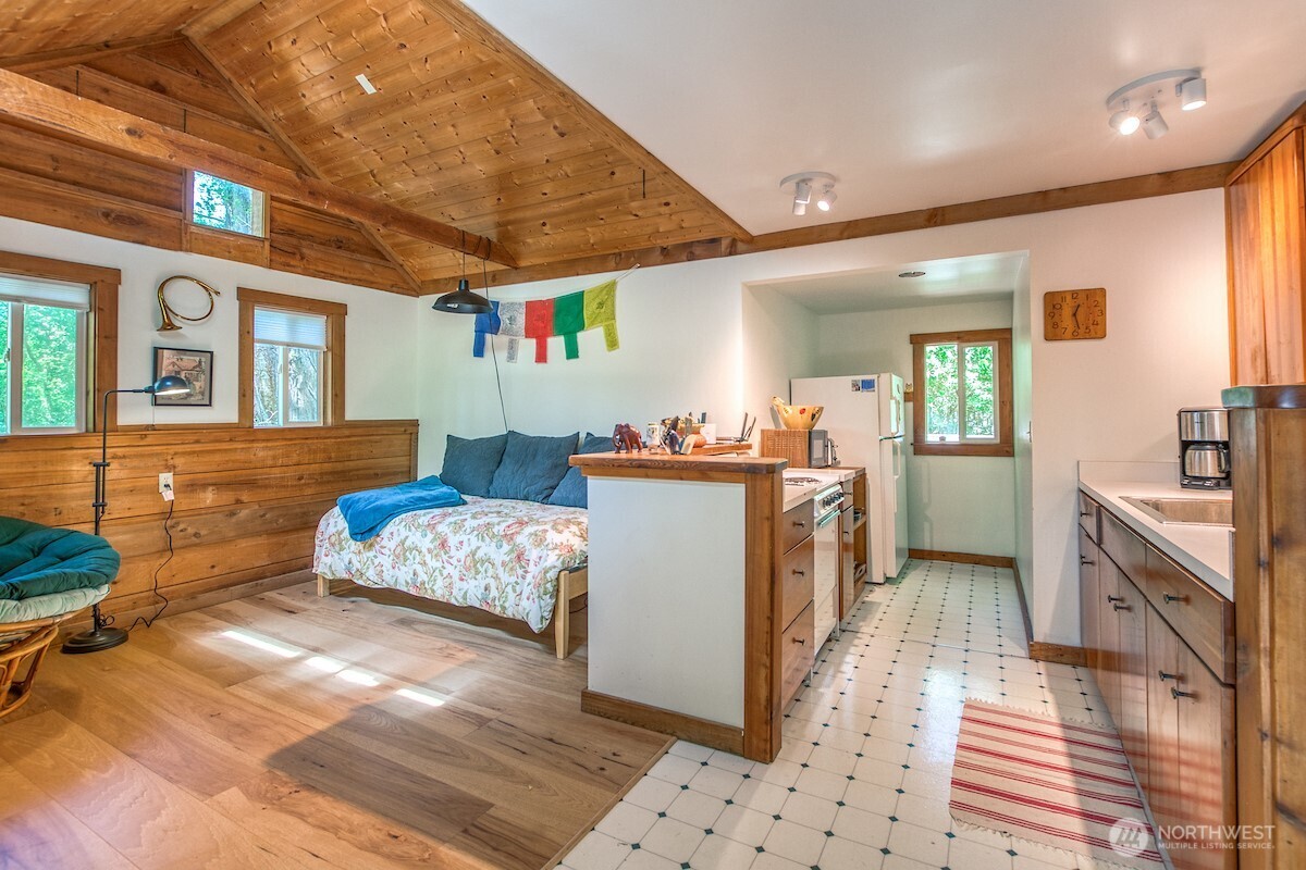 1028 Point Lawrence Road Orcas Island, WA 98279 - Photo 29 of 40