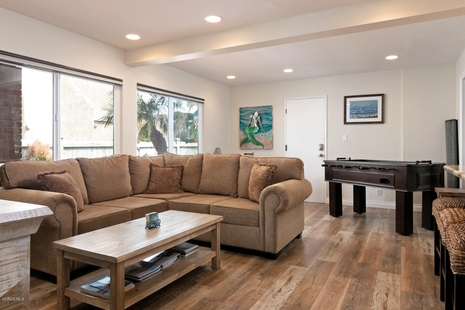 2061 Peninsula Road Oxnard, CA 93035 - Photo 23 of 48 Family room
