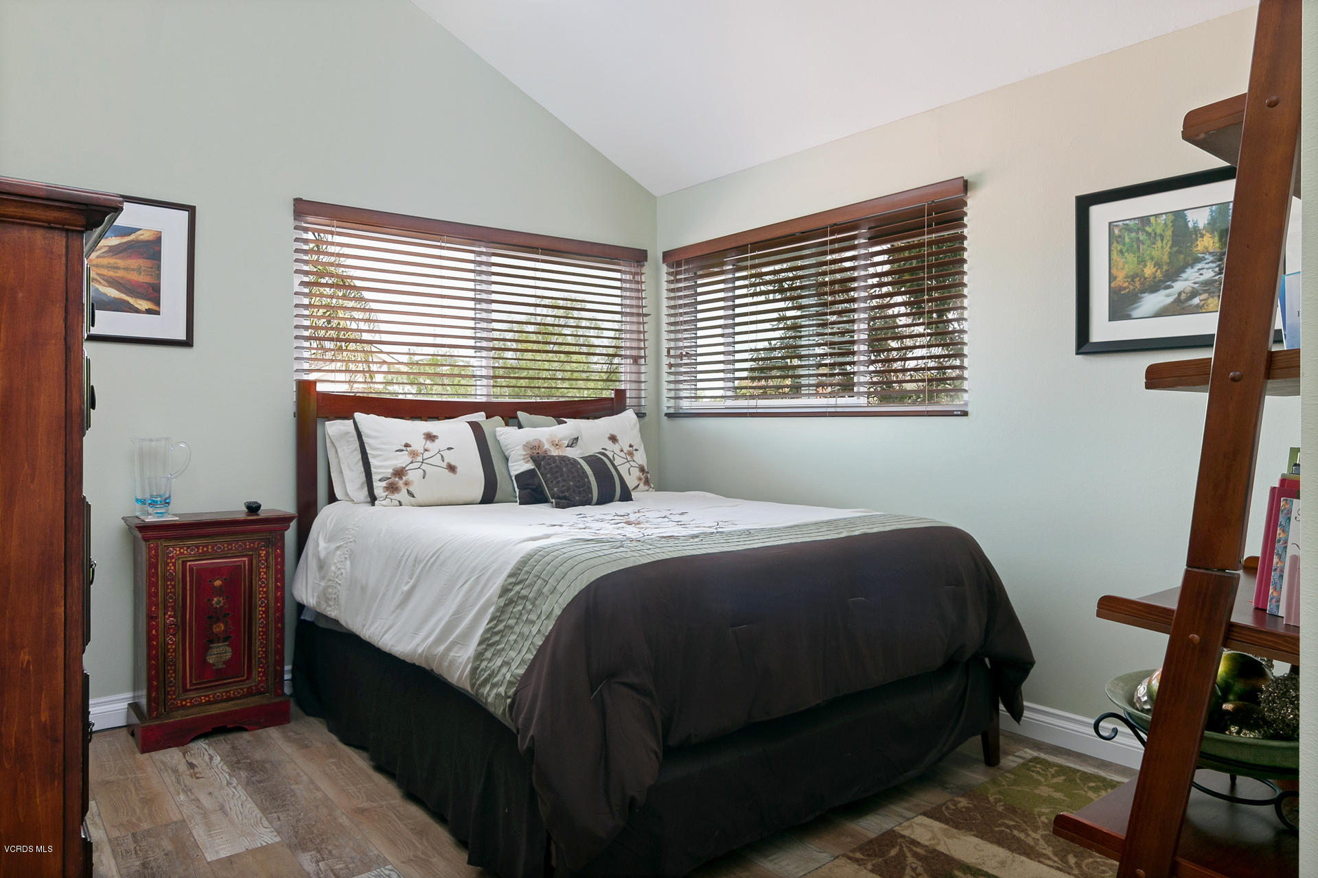 2061 Peninsula Road Oxnard, CA 93035 - Photo 32 of 48 Guest room 2