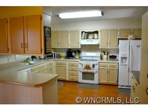 683 Kims Cove Road Canton, NC 28716 - Photo 6 of 24 Gallery Image 6