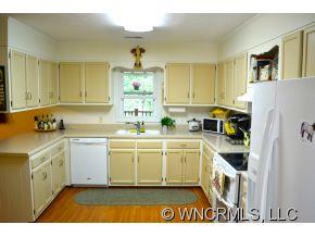683 Kims Cove Road Canton, NC 28716 - Photo 7 of 24 Gallery Image 7