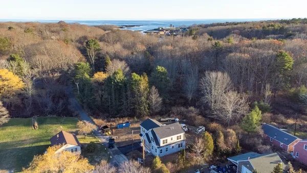 $1,295,000 | 3 McKenney Lane, Kennebunkport, ME 04046